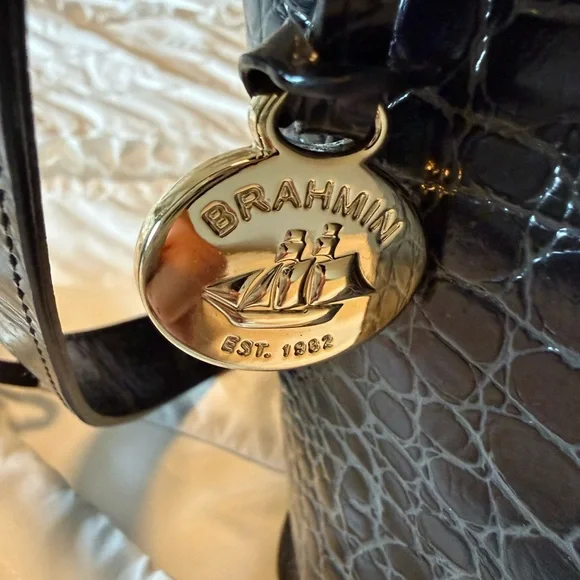 Brahmin Glossy Black Croc Shoulder Bag/Purse, 2 straps, inner pockets - Picture 14 of 14